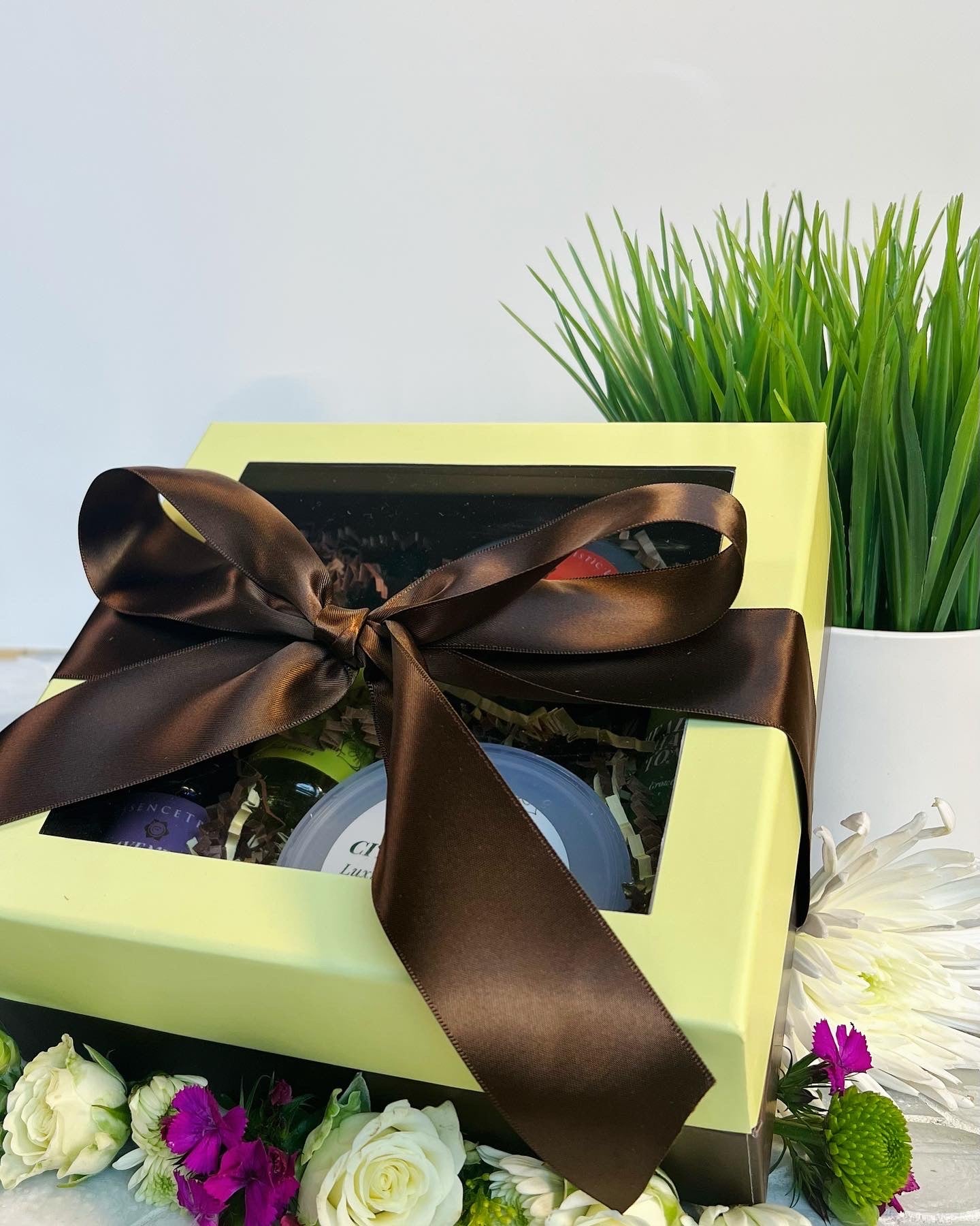medium sized corporate gift box