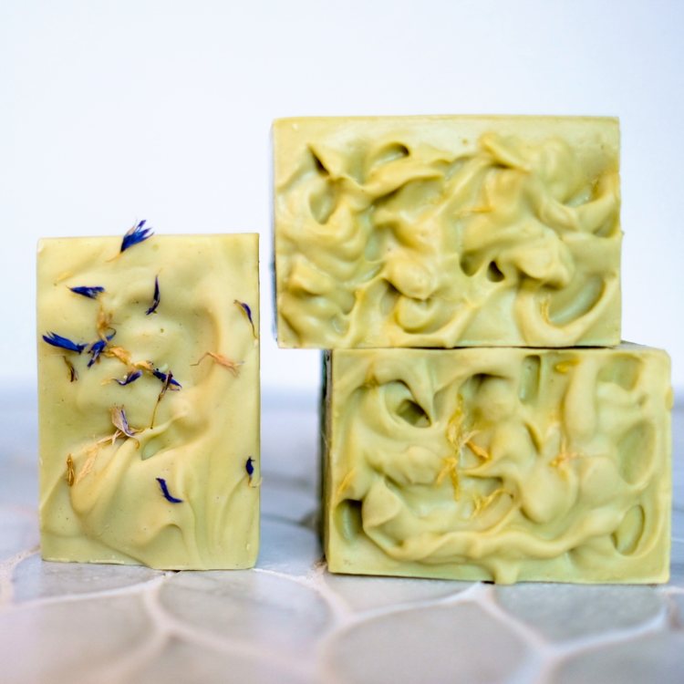 Lemongrass Hemp Superfood Soap *Dry, Sensitive Skin* - EssenceTree